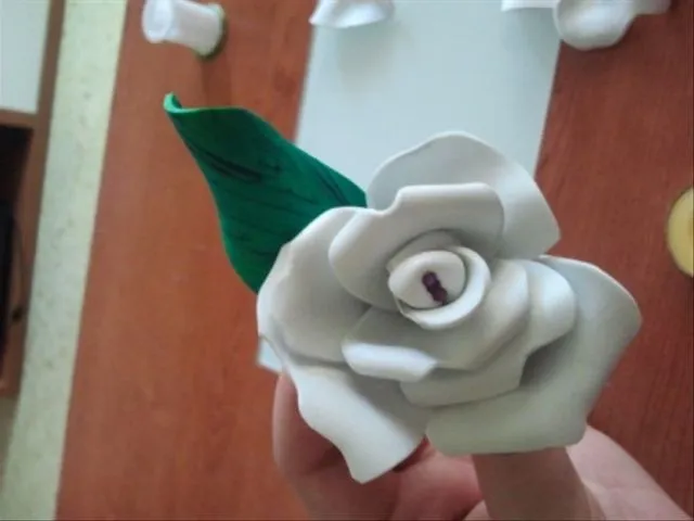 Tutorial ramo de rosas de goma eva - Manualidades - Foro Bodas.net Tutorial ramo de rosas de goma eva - Manualidades - Foro Bodas.net