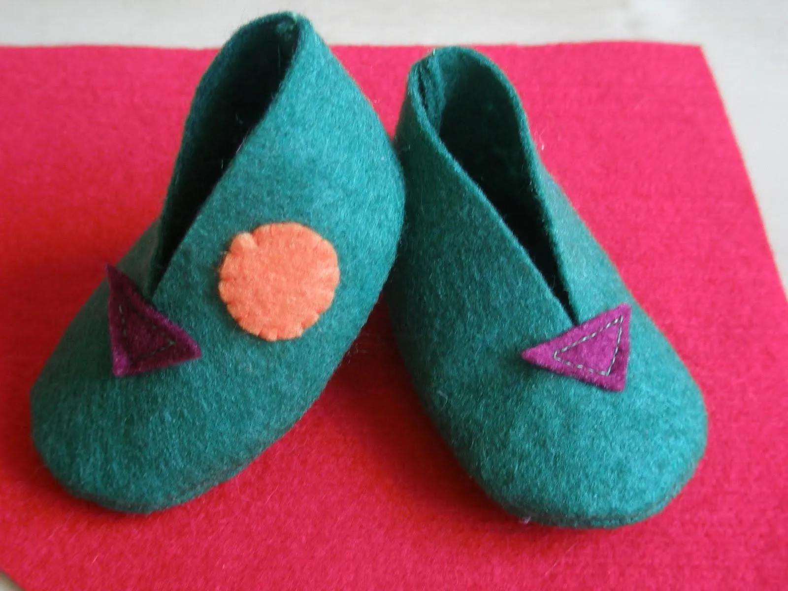 Tutoriales en Fieltro by Gaby: Tutorial zapatitos de fieltro para ...