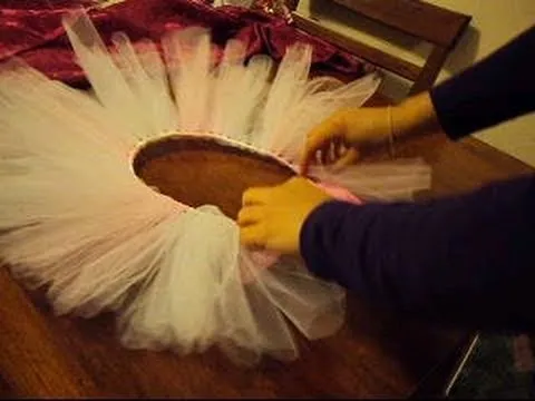 Como hacer un TuTu SIN COSER!! - YouTube