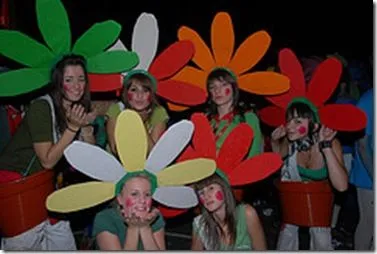 Ultima hora: disfraz de flor - Nos disfrazamos