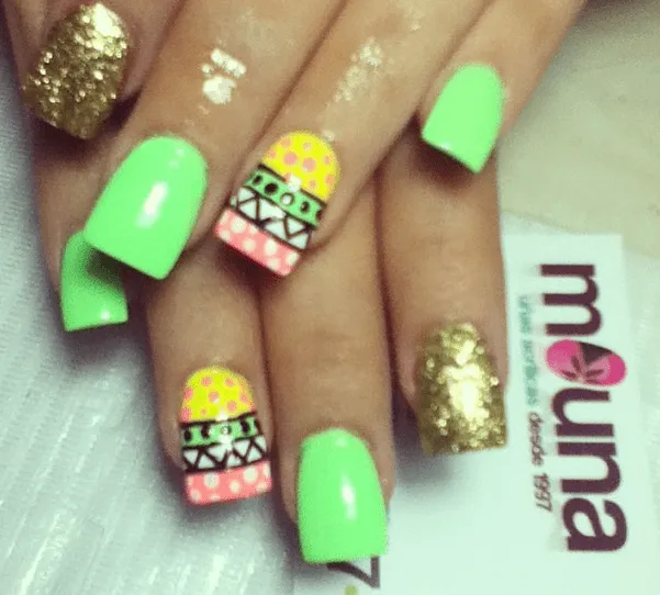Uñas acrilicas de colores con piedras - Imagui Uñas acrilicas de colores con piedras - Imagui