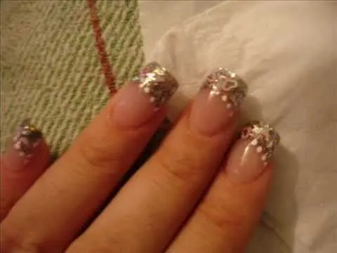 uñas acrilicas con glitter y corazones - YouTube