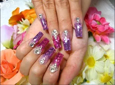 Uñas acrilicas en color morado - Imagui