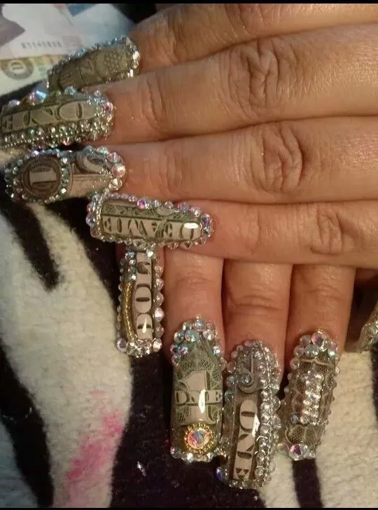 Uñas de acrílico , decoradas con dolar y piedra de cristal ... Uñas de acrílico , decoradas con dolar y piedra de cristal ...