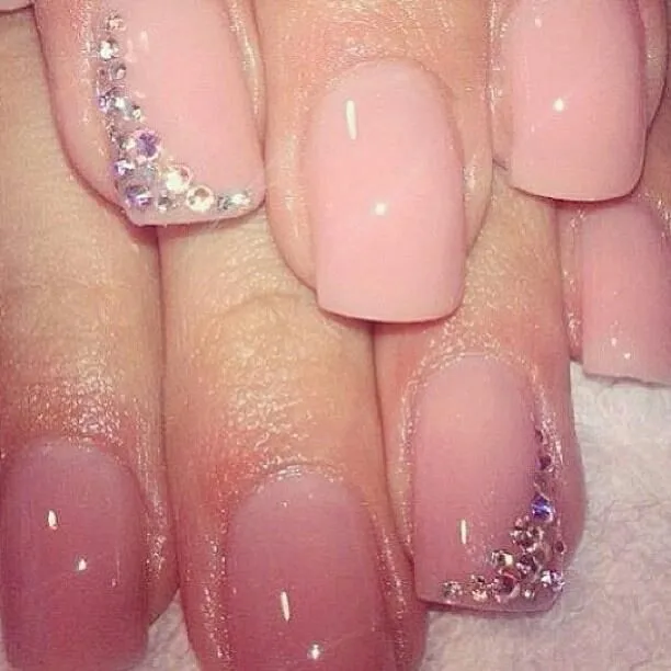 Uñas acrilicas sencillas pero bonitas con piedras - Imagui Uñas acrilicas sencillas pero bonitas con piedras - Imagui
