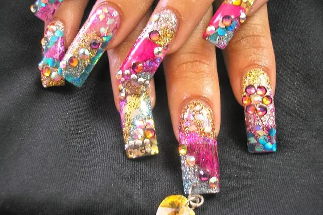 Diseño de uñas de acrilico con pedreria - Imagui Diseño de uñas de acrilico con pedreria - Imagui