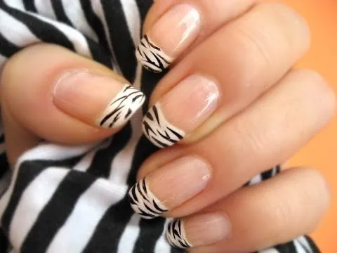 Uñas Animal Print de Cebra Con Esmalte - YouTube Uñas Animal Print de Cebra Con Esmalte - YouTube