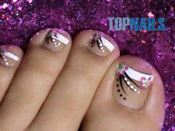 Uñas Acrílicas decoradas en pies www.topnails.cl Fono: 94243426 ...