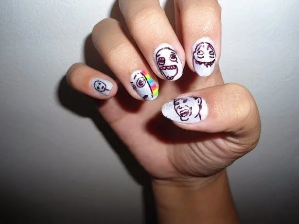 Uñas decoradas con dulces y memes de facebook, imagenes divertidas ...