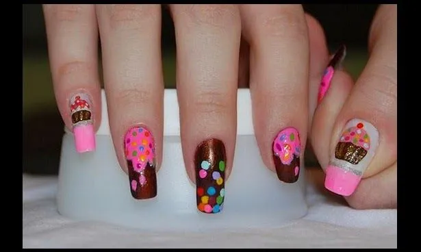 Uñas decoradas con dulces y memes de facebook, imagenes divertidas ...