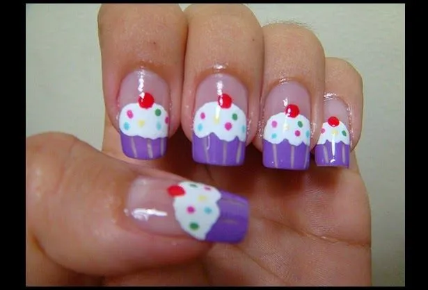 Uñas decoradas con dulces y memes de facebook, imagenes divertidas ...