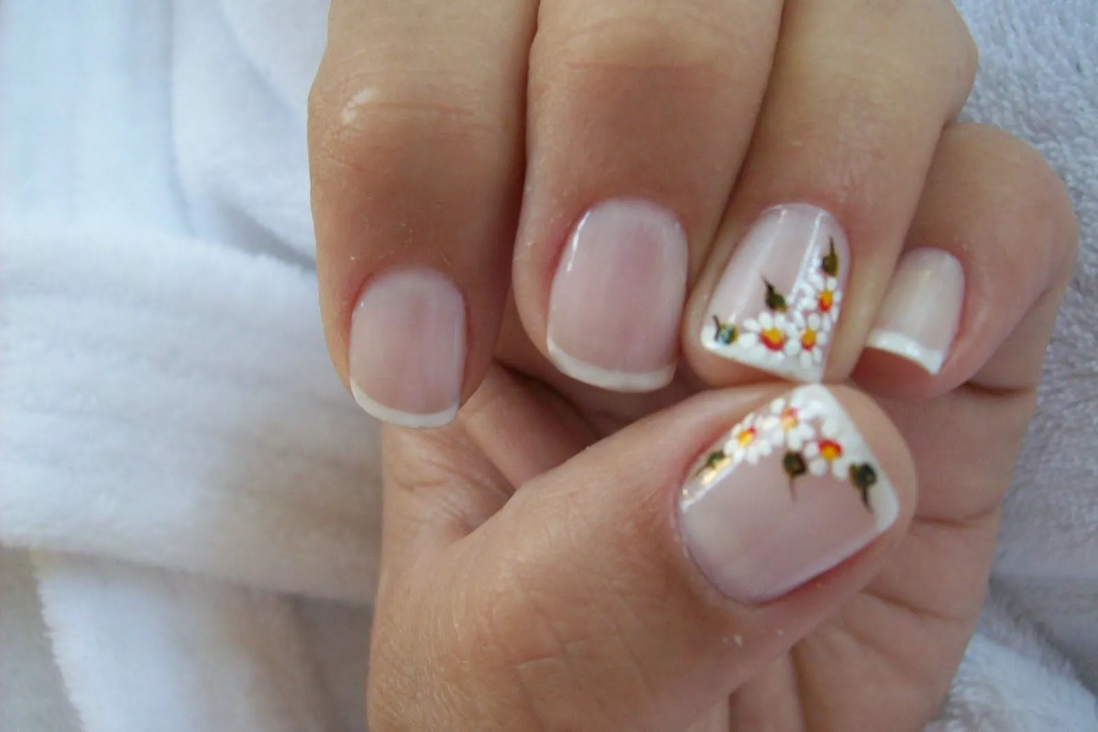 Uñas decoradas con flores en imagenes : Imagenes | Decoración y ... Uñas decoradas con flores en imagenes : Imagenes | Decoración y ...