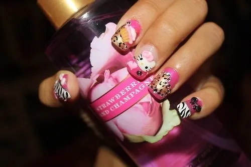 Lo Mejor en Uñas Decoradas de Hello Kitty.