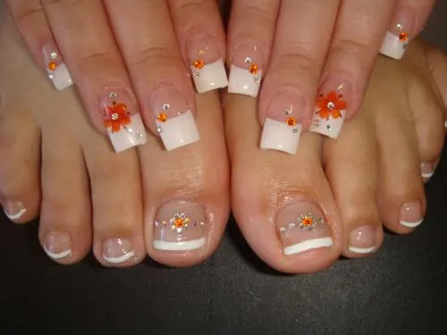 Uñas decoradas de los pies a mano - Imagui