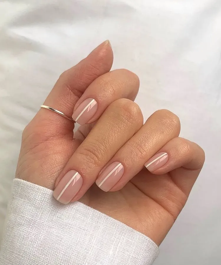 Uñas decoradas sencillas: 7 ideas elegantes para llevar en toda ocasión | Glamour Uñas decoradas sencillas: 7 ideas elegantes para llevar en toda ocasión | Glamour