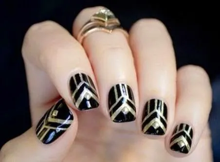 Uñas con diseño elegante para la noche ~ Belleza y Peinados Uñas con diseño elegante para la noche ~ Belleza y Peinados