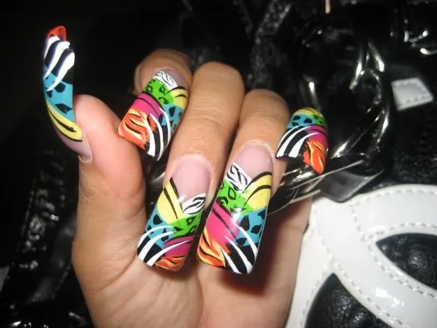 Uñas con diseño y piedras | Uñas coloridas! Nails colors! | Pinterest Uñas con diseño y piedras | Uñas coloridas! Nails colors! | Pinterest