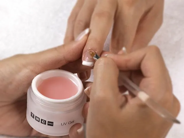 Uñas esculpidas o de porcelana | Cien por Cien Guapa Uñas esculpidas o de porcelana | Cien por Cien Guapa