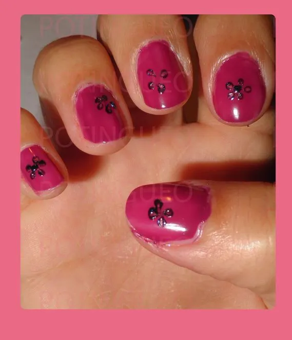 flores sencillas para las uñas | Potingueo