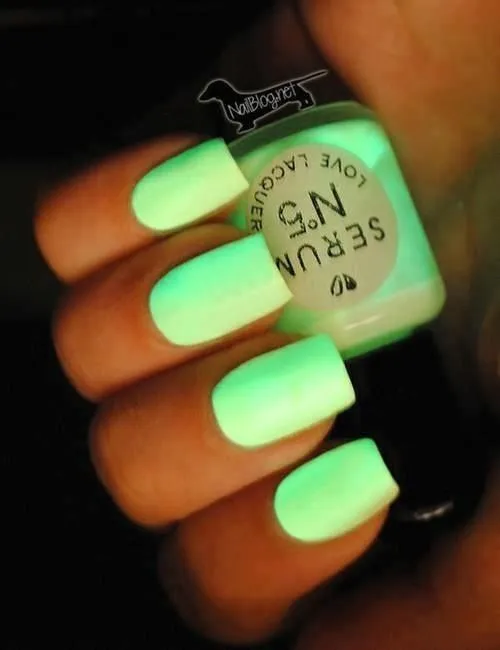 Uñas fosforescentes | Decoración de uñas | Pinterest Uñas fosforescentes | Decoración de uñas | Pinterest