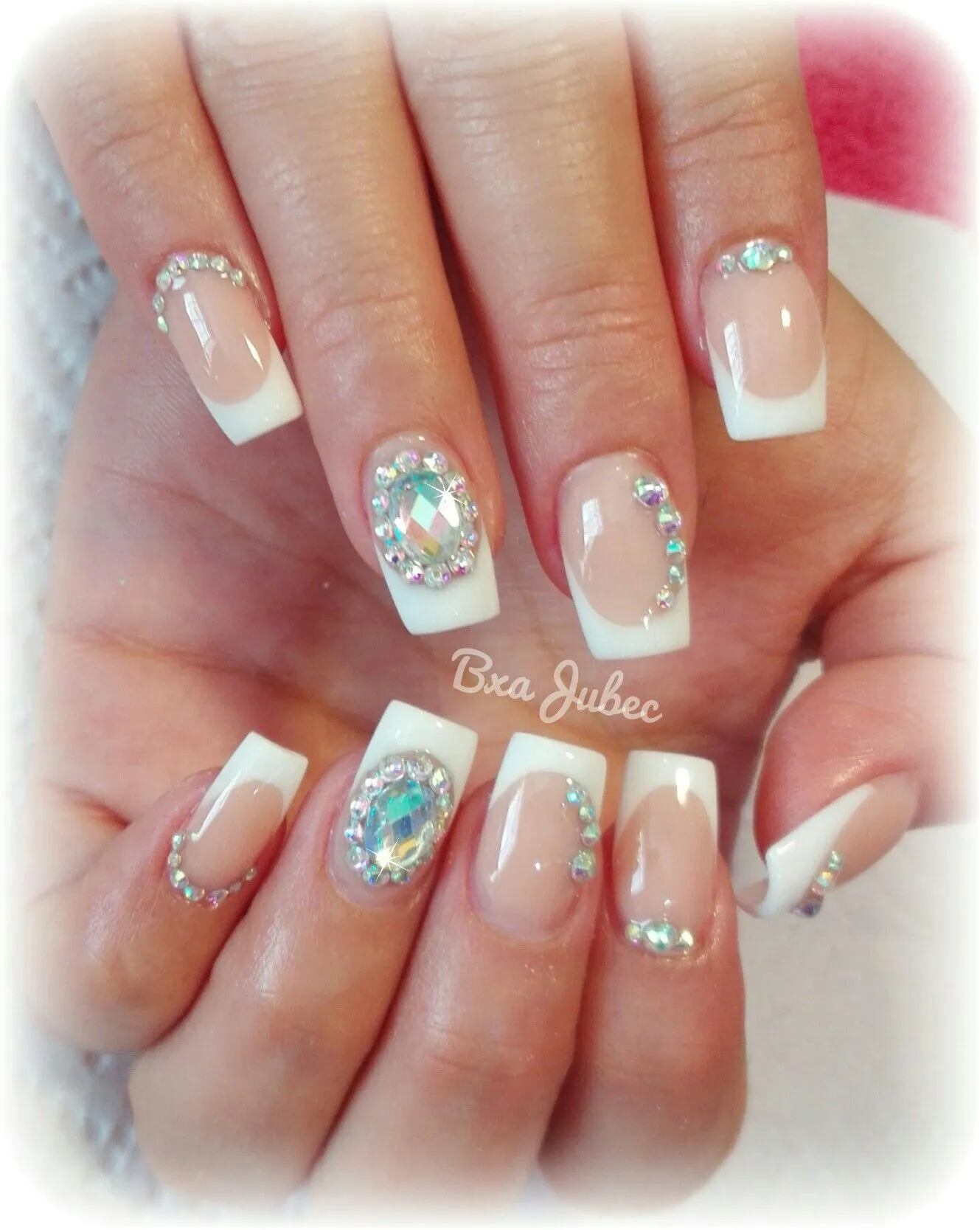 Uñas francés piedras | Uñas francesas, Uñas, Piedras Uñas francés piedras | Uñas francesas, Uñas, Piedras