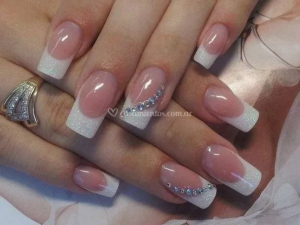 Uñas de gel french piedras de GM Nails | Fotos Uñas de gel french piedras de GM Nails | Fotos