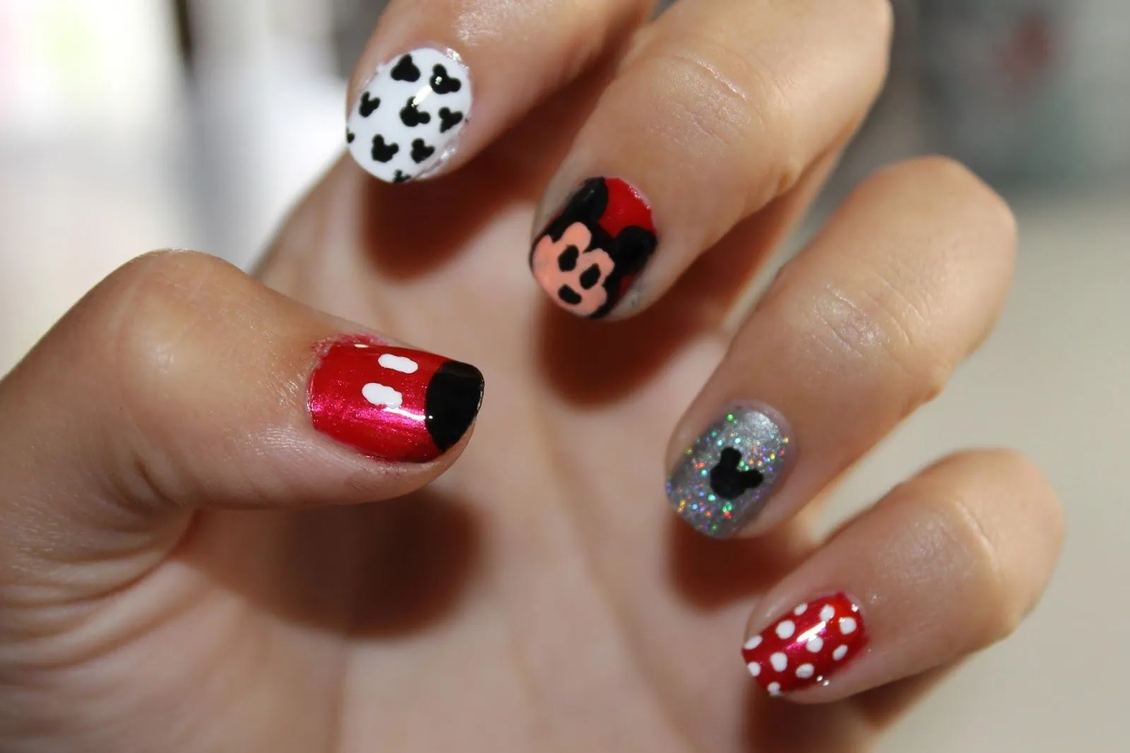 uñas mickey mouse//mickey mouse nails | Las Cosas de Lydia