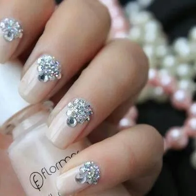 Uñas con pedrería, hermosa! | Ideas para tu boda | Pinterest ...