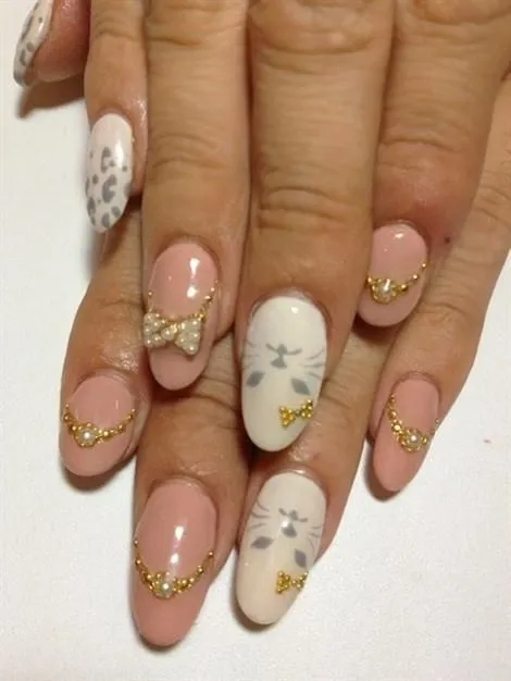 Uñas con piedras | Uñas | Pinterest