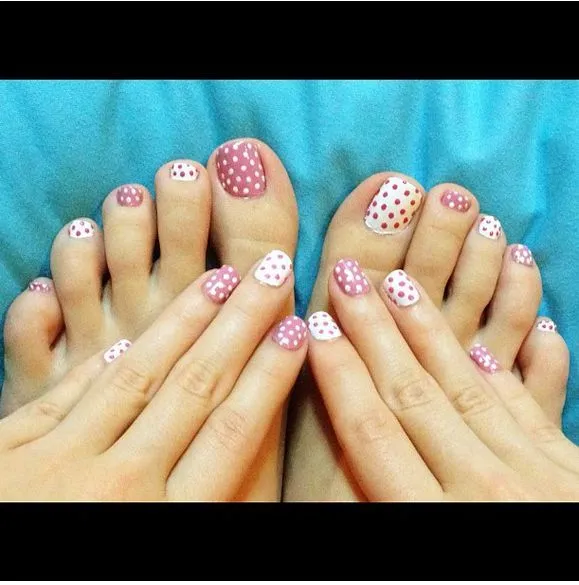 Las uñas de los pies también se pintan. Algunos modelos del 2015 ... Las uñas de los pies también se pintan. Algunos modelos del 2015 ...