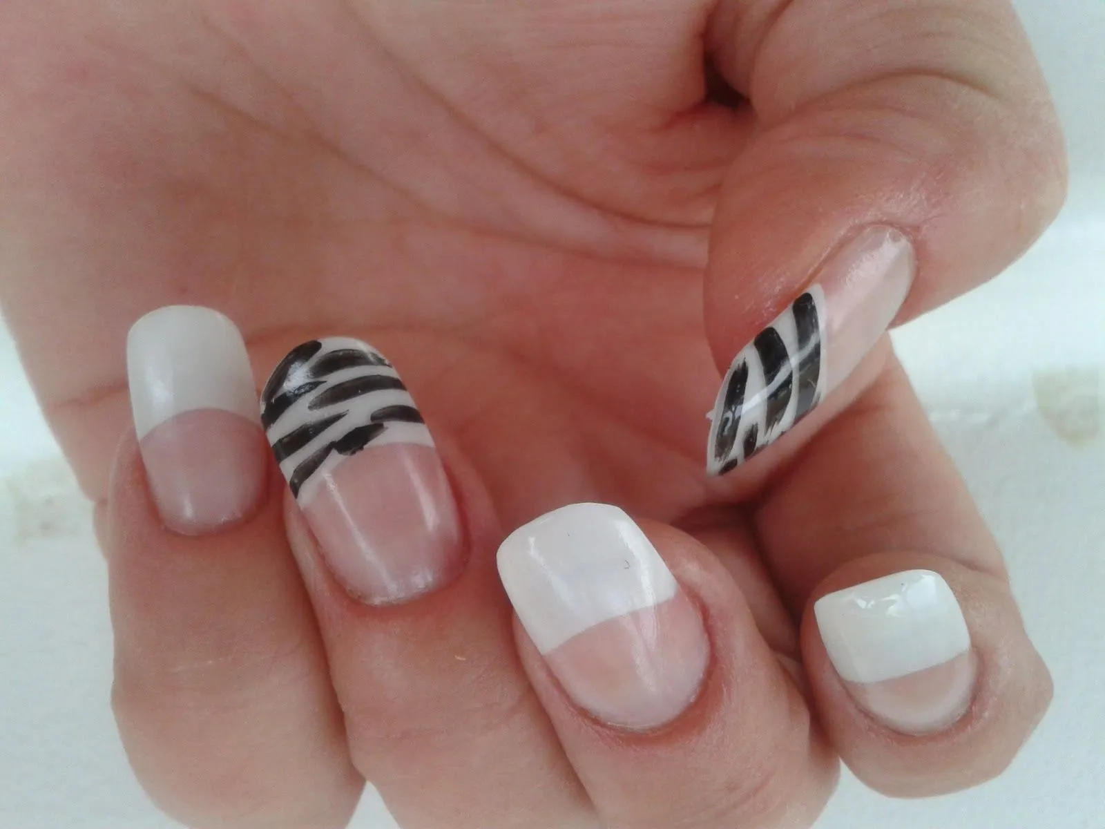 Uñas de porcelana con mucho Love: julio 2013