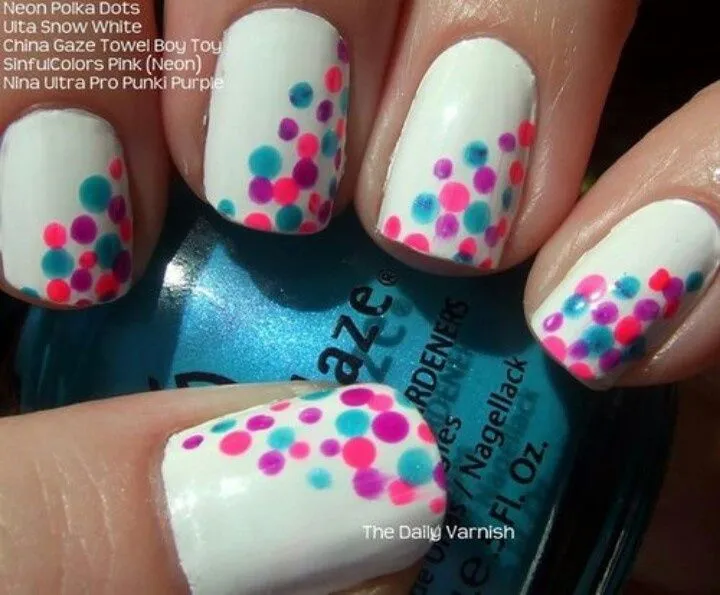 Uñas puntos | Nails | Pinterest