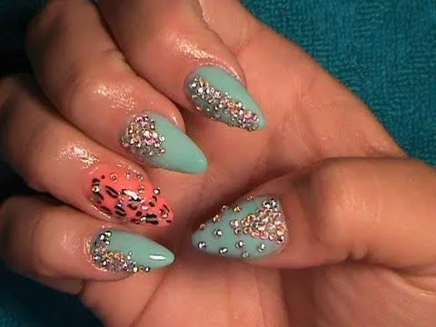 Uñas semi Estilo Sinaloa - YouTube