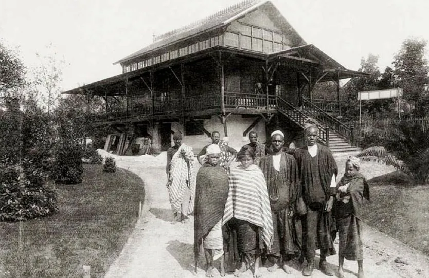 UNCOVERED: The Haunting 'Human Zoo' of Paris | Messy Nessy Chic UNCOVERED: The Haunting 'Human Zoo' of Paris | Messy Nessy Chic