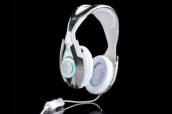  ... unieron para crear un nuevo sistema de auriculares y otros accesorios