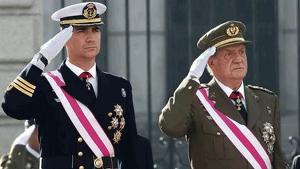 El uniforme de gala. Uniforme Militar. Ejército Tierra y Aire ... El uniforme de gala. Uniforme Militar. Ejército Tierra y Aire ...