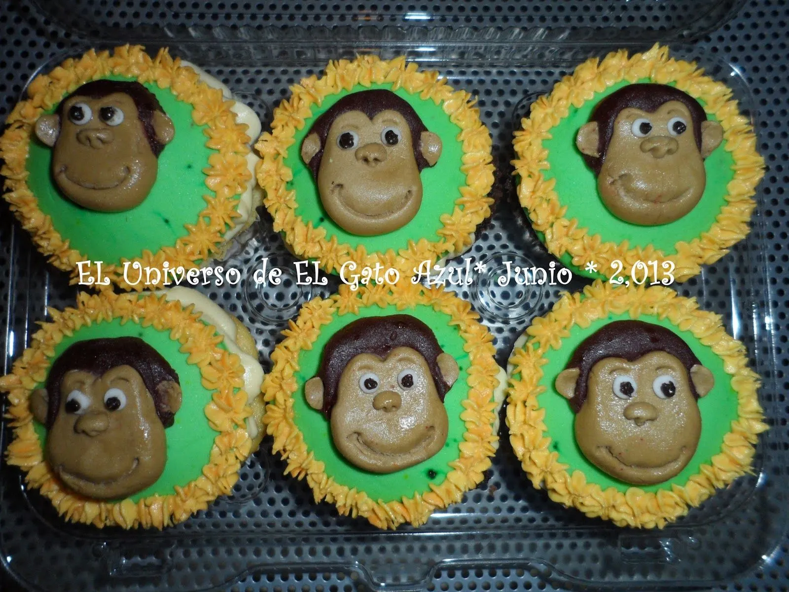El Universo del Gato Azul: Cup cakes Infantiles: Garfield, Snoopy ...