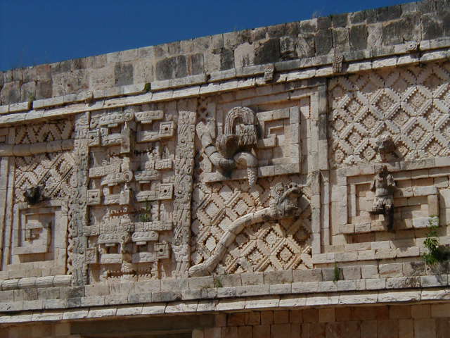 Uxmal: la joya más brillante de la ruta Puuc. | EL MIRADOR DE CICALMO Uxmal: la joya más brillante de la ruta Puuc. | EL MIRADOR DE CICALMO