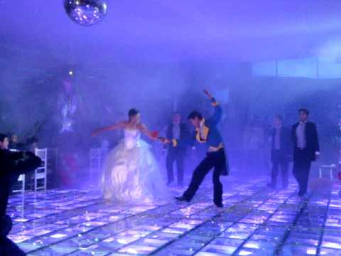 El Vals de Rubitzel que fue la Bella y la Bestia - YouTube El Vals de Rubitzel que fue la Bella y la Bestia - YouTube