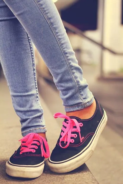 Vans-Tumblr-Photography-Girls-3.jpg (467×700) | Pinterest Closet ...