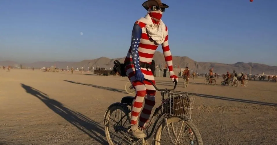 Veja fotos do Burning Man 2012 - Fotos - UOL Entretenimento Veja fotos do Burning Man 2012 - Fotos - UOL Entretenimento