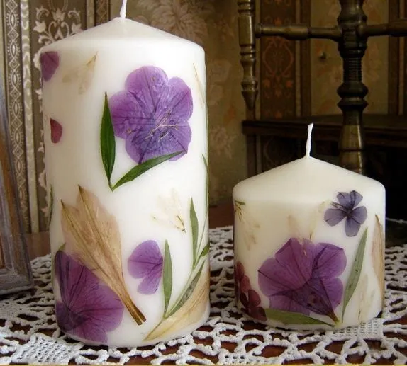 Velas decoradas con flores deshidratadas ~ Solountip.com Velas decoradas con flores deshidratadas ~ Solountip.com