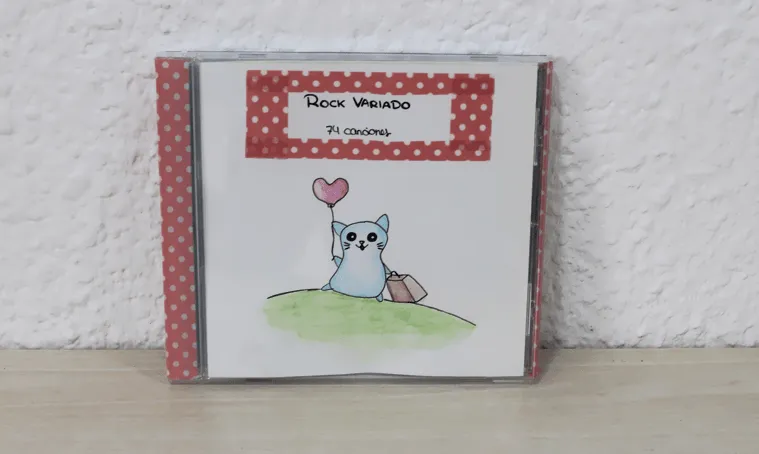 VELVET CAT: DIY: Personalizar una caja de CD VELVET CAT: DIY: Personalizar una caja de CD