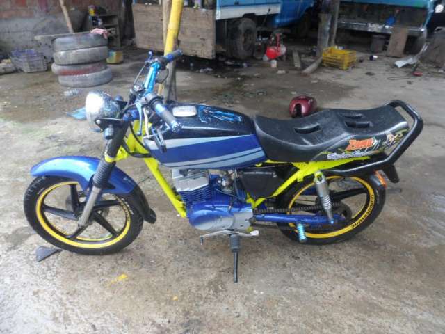 Vendo una ax 100 full equipo buen estado ...