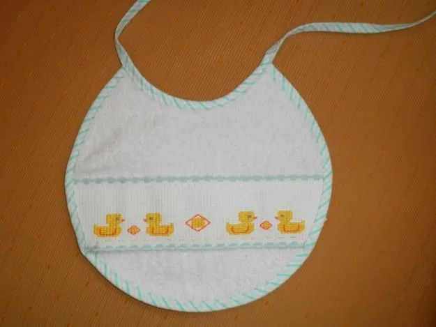 Vendo baberos personalizados a punto de cruz - mejor precio ... Vendo baberos personalizados a punto de cruz - mejor precio ...