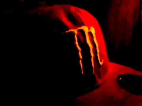 Vendo dos gorras monster planas a 10? - YouTube