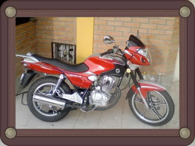 Vendo mi linda moto de color rojo combinado - La Paz, Bolivia ...