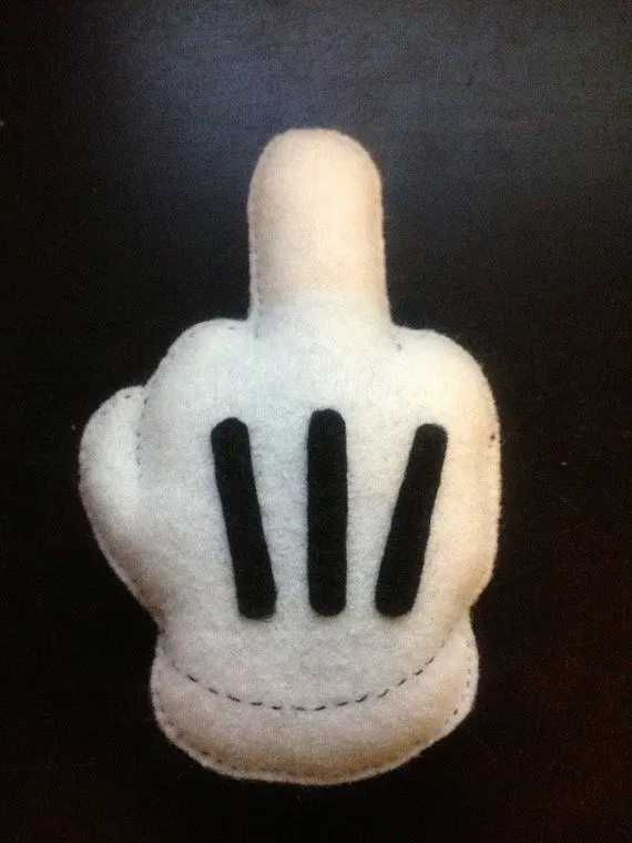 VENTA...Hierba gatera juguete... Guante de Mickey por myFuzzyTail