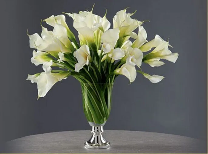 Vera Wang presenta su nueva colección de diseños florales para bodas Vera Wang presenta su nueva colección de diseños florales para bodas