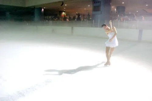 VERNIECE ENCISO, ICE SKATING